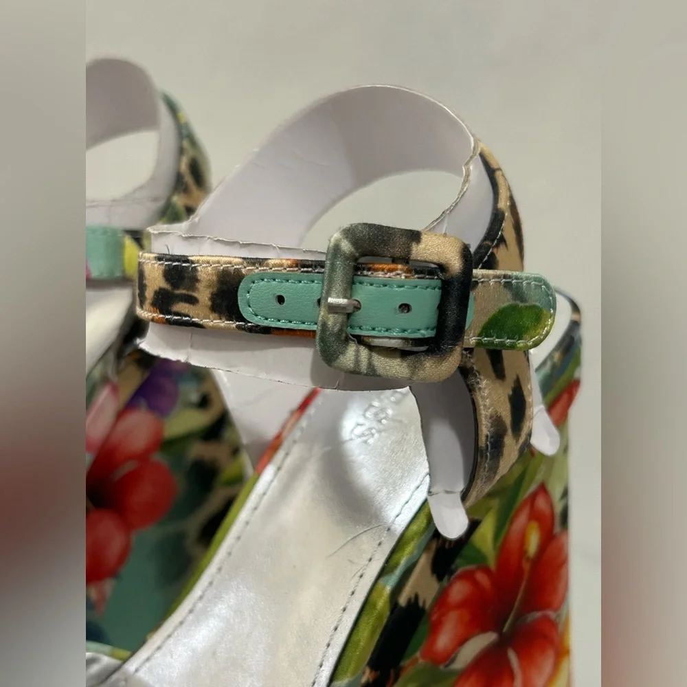 Women’s Floral Leopard Platform Sandals - Multicolor